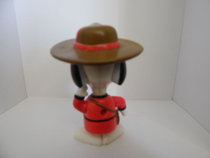 Snoopy Peanuts Toy Carousel 2