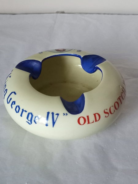 VINTAGE WADE REGICOR KING GEORGE IV OLD SCOTCH WHISKEY ASHTRAY Carousel 1