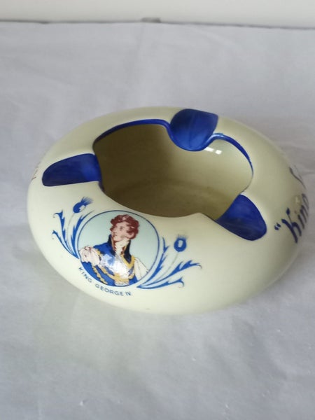 VINTAGE WADE REGICOR KING GEORGE IV OLD SCOTCH WHISKEY ASHTRAY Carousel 2