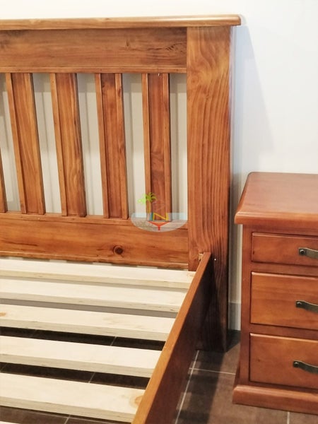 Felton# NZ Pine Chunky Bedroom Suite | Super-King | LS Carousel 10