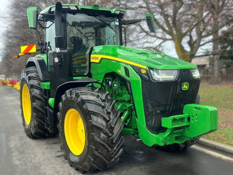 2022 John Deere 8R 340 Carousel 1