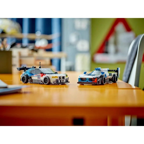 LEGO 76922 Speed Champions BMW M4 GT3 BMW M Hybrid V8 Race Cars Carousel 11