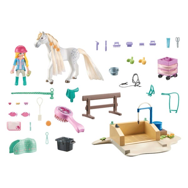 Playmobil Isabella & Lioness with Washing Area Carousel 7