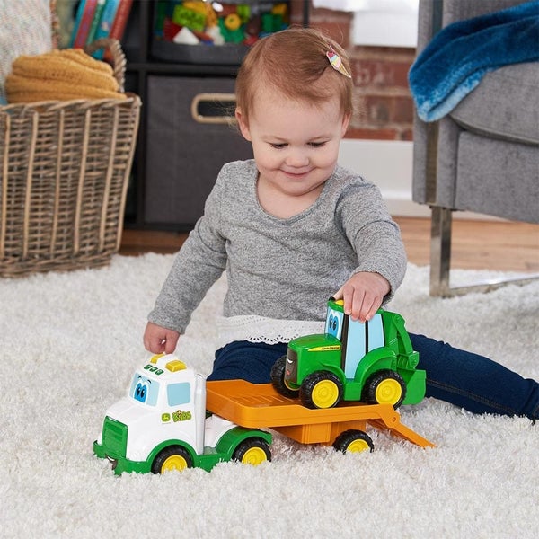 John Deere Farmin' Friends Hauling Set w/ Lights & Sounds Carousel 2