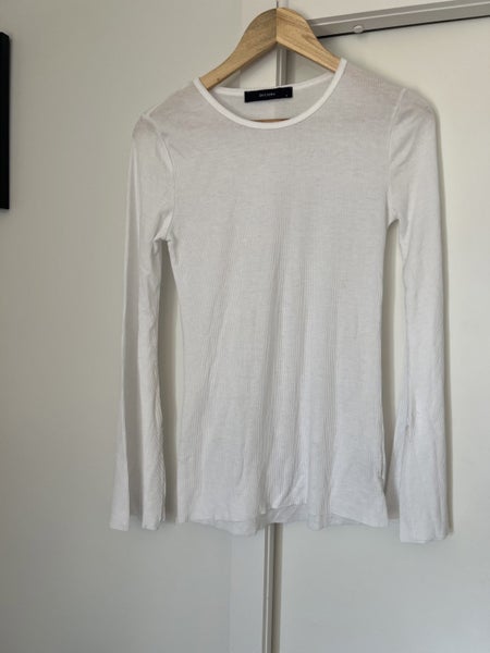 Decjube top Carousel 1