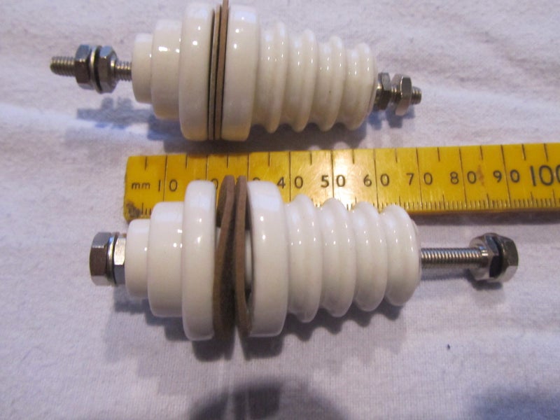 FEED THRU PORCELAIN INSULATOR E F Johnson 135-45 QTY 2 Carousel 3