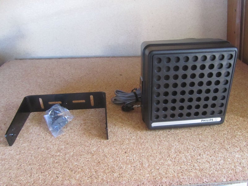 EXTENSION SPEAKER FOR ALL TYPES OF MOBILE RADIOs Carousel 1