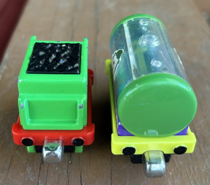 Thomas the Tank x2 Carriages“ PercysTender”+“ Bubbles Tank”Metal Excel Cond Carousel 2