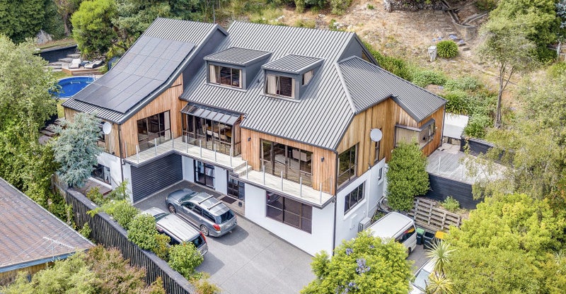 Mount Pleasant, 5 bedrooms64575369601155112