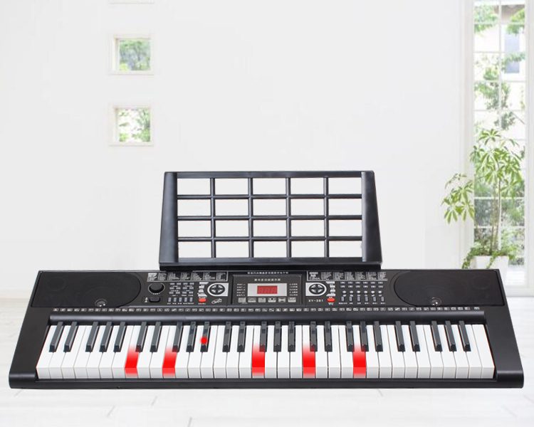 Illuminated Full Size Electronic Full Size Keyboard 61 Key LCD Display629832568303391110