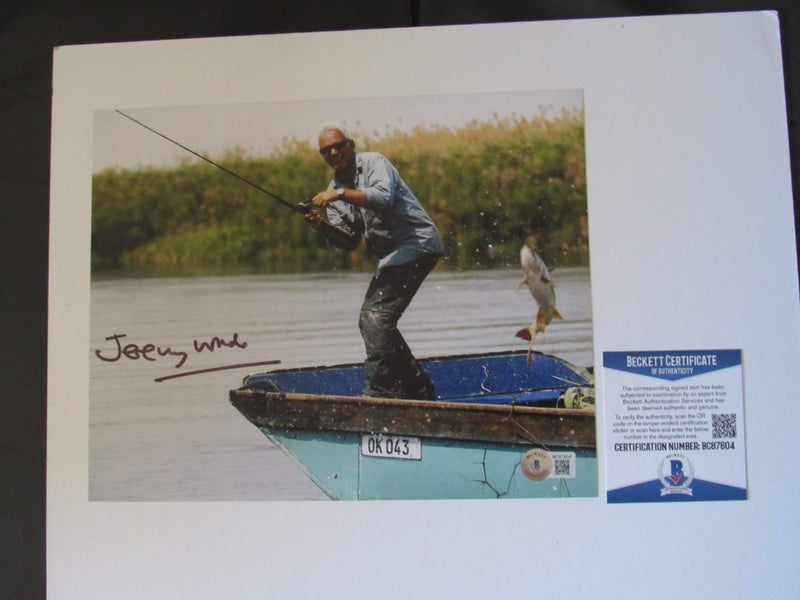 Jeremy Wade "River Monsters" stunning signed large Photograph + Authentication Carousel 1