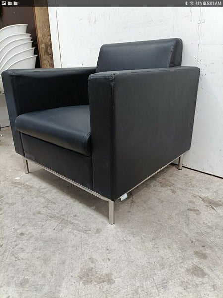 Crestline Black Lounge Reception Chair Carousel 2