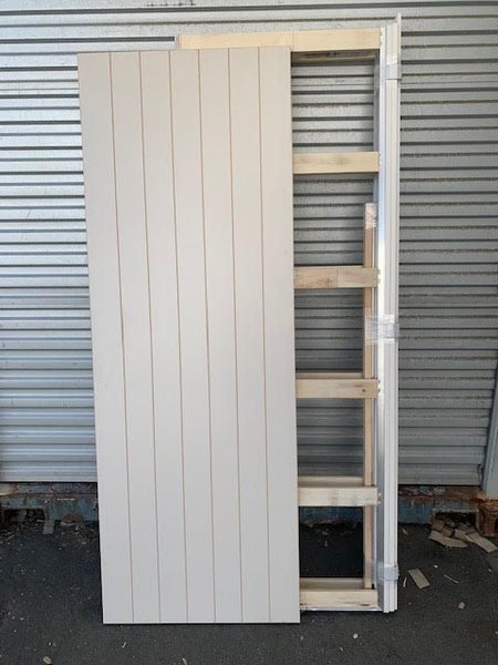CAVITY SLIDER UNIT (AVON DOOR INCLUDED) 860mm - 910mm / 90mm STUD Carousel 1