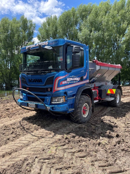 Midlands Ground Spread Carousel 2