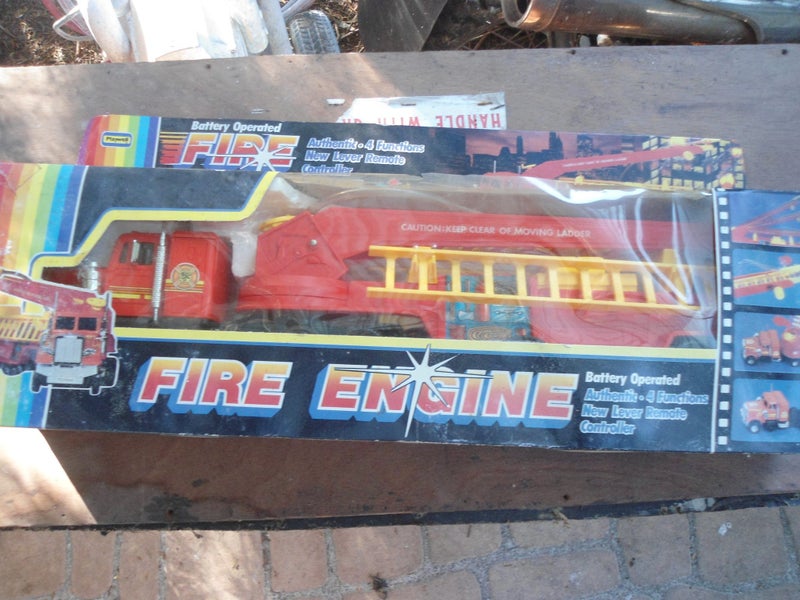 Playwell Battery Operated Fire Engine Carousel 1
