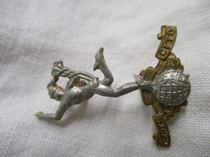Military Shoulder Badge - Lot 272 Carousel 1