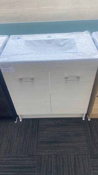 QUBE 750 FLOORSTANDING VANITY IN WINTER BIRCH - CANCELLED ORDER Carousel 1