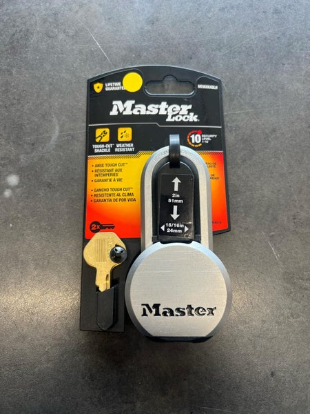 MASTER LOCK PADLOCK INCLUDES 2 KEYS Carousel 1