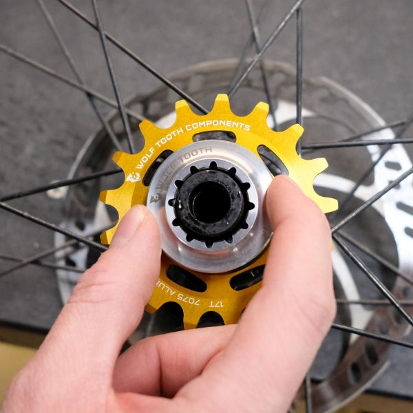 Wolf Tooth Single Speed Spacer Kit With Lockring Carousel 2
