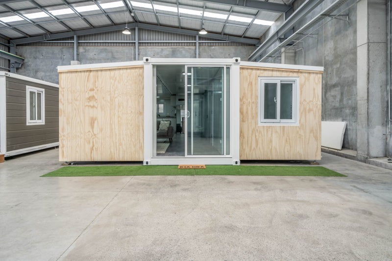 72m2 Premium 40ft Expander Home Carousel 1