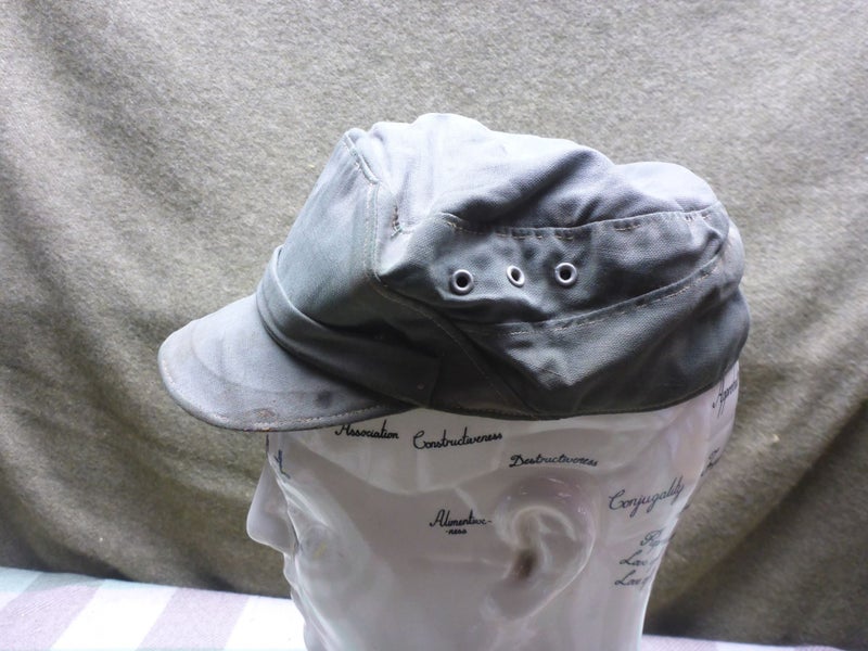 Awesome Old Military Uniform Hat Cap Army Carousel 2