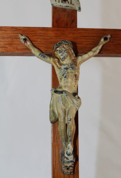 +++ VINTAGE CRUCIFIX +++ Carousel 13