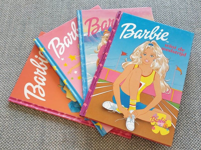4 Dutch Language Barbie Hardcover Books #1597 Carousel 1