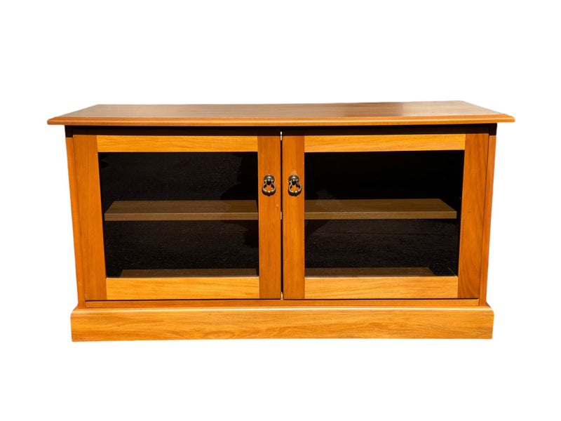Beautiful Forest furniture solid rimu entertainment unit- FULLY RESTORED~~~~~ Carousel 1