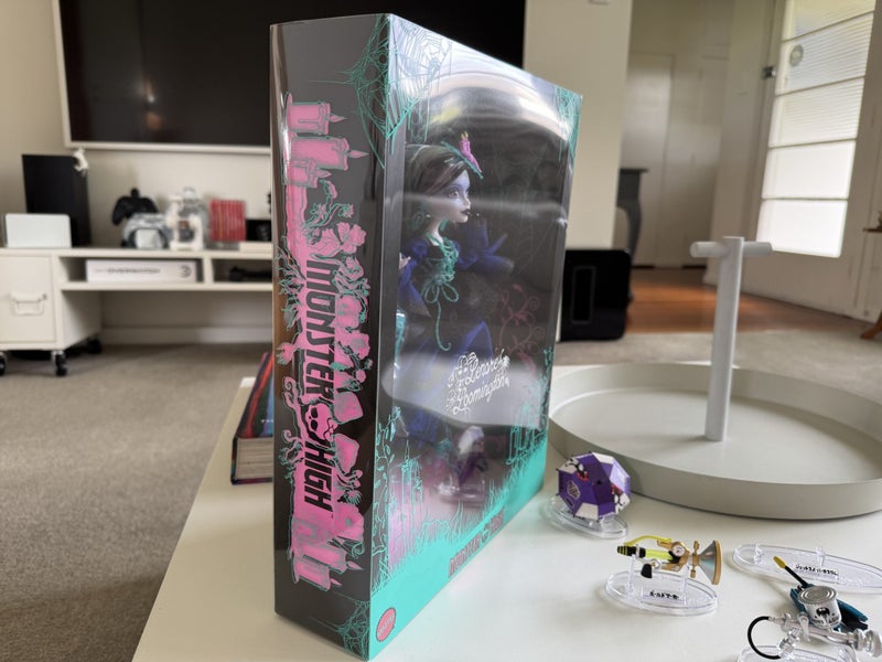 Monster High Lenore Loomington Carousel 2
