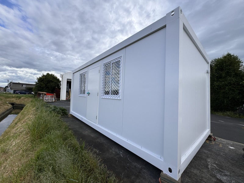 Portable Office with Anti-theft grille Carousel 5
