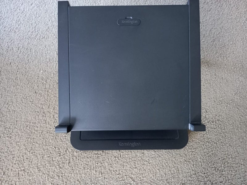 Kensington laptop/tablet riser Carousel 3