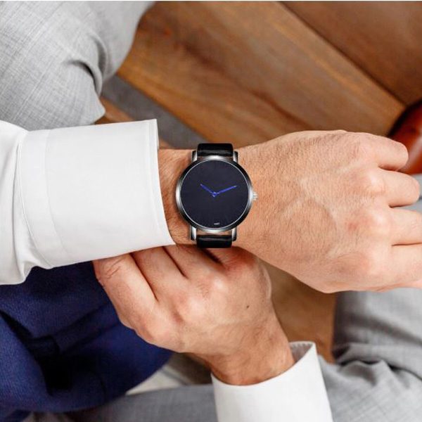 SALE! Sleek Black Gloss Analogue Quartz Pin Buckle Strap Watch Carousel 1