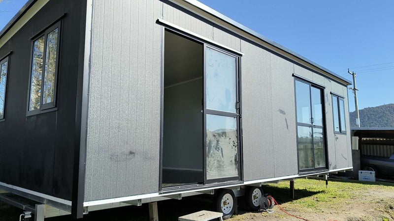 tiny home/cabin on wheels- 8mX4m Carousel 2