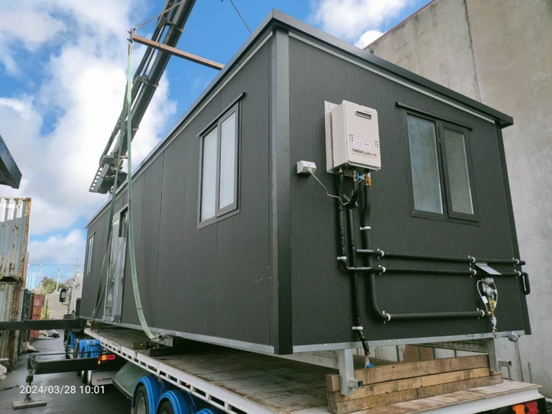 tiny home/cabin on wheels- 10mX4m Carousel 2
