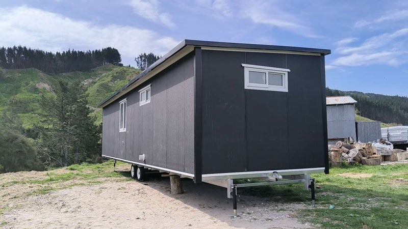 tiny home/cabin on wheels- 12mX3m62964508279553112
