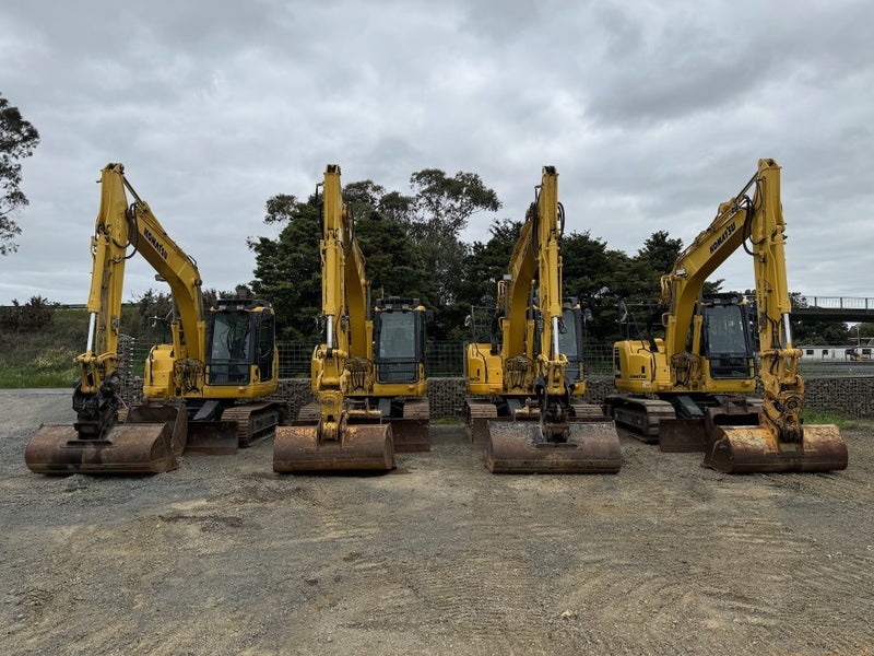 CLEARANCE! 2020 - 2021 KOMATSU PC138-8 EXCAVATORS / 2,800 - 3,800 HOURS Carousel 2