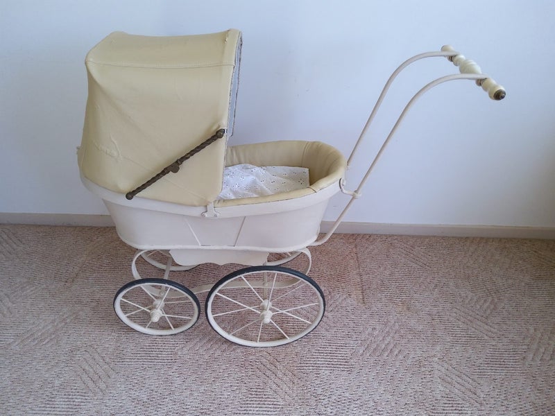 Vintage Pram Carousel 8