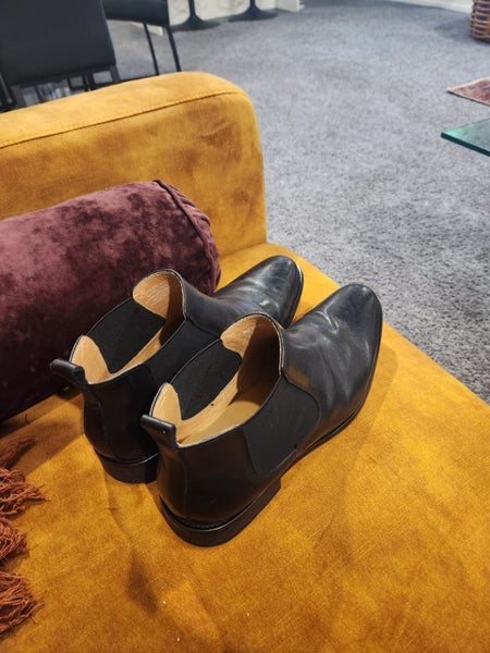 Cutler & Co Anthony Chelsea Boots in Black. Mens black boots Carousel 1