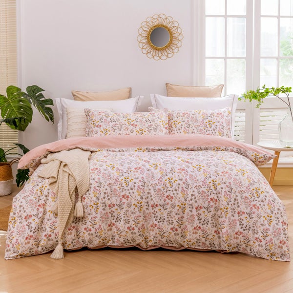 Dreamaker Cottage Flowers 100% Cotton Reversible Duvet Cover Set Pink KingSingle Carousel 1