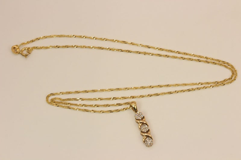 14ct Diamond ‘Array’ Necklace Carousel 1