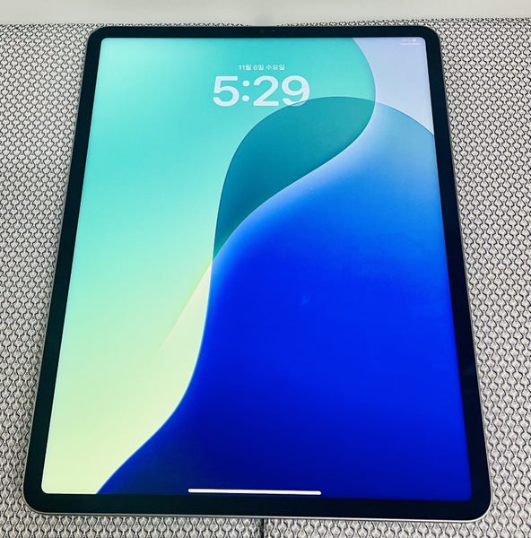 Apple iPad Pro 12.9 inch Wi-Fi 128GB 6th Gen - Space Grey Carousel 1