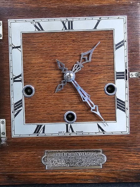 1930's 'Enfield'. English Oak Deco Mantle Clock. Chiming & Working. Carousel 2