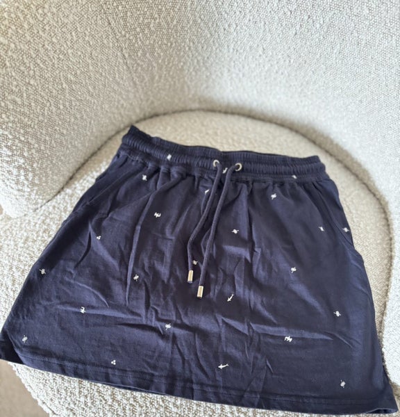 Huffer mini skirt as new Carousel 1