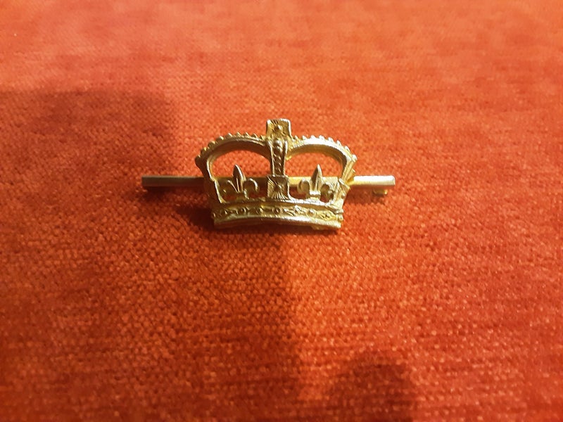 Military Crown badge Carousel 7
