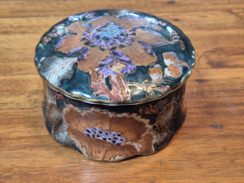 FLORAL CERAMIC TRINKET BOX Carousel 1
