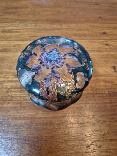 FLORAL CERAMIC TRINKET BOX Carousel 2