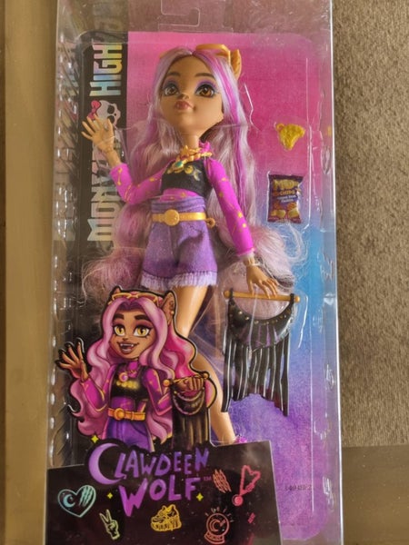 Monster High Clawdeen Wolf Brand New Sealed Box Carousel 1