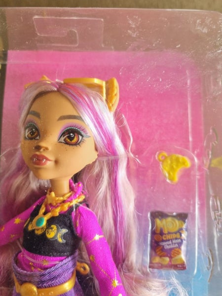 Monster High Clawdeen Wolf Brand New Sealed Box Carousel 2