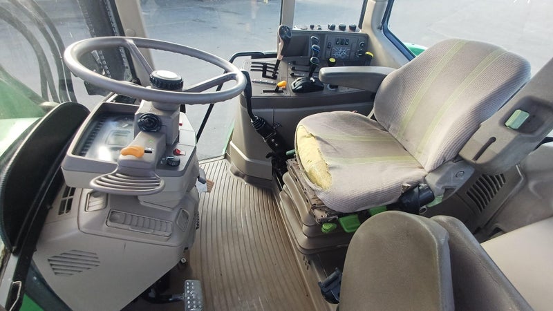 John Deere 6330 Carousel 9