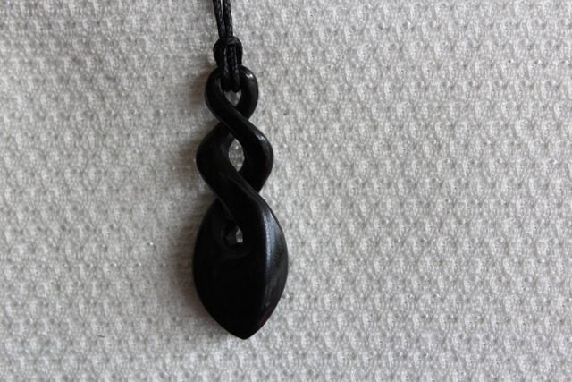 BEAUTIFUL DOUBLE TWIST PENDANT #223 Carousel 3